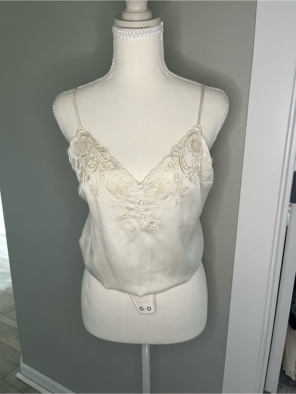 Abercrombie & Fitch Ivory Embroidered Silk-Blend Camisole